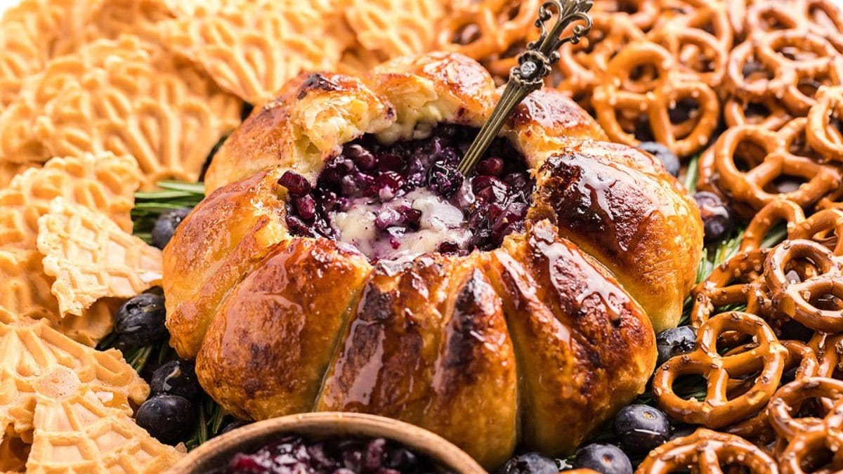 Air Fryer Blueberry Brie Pastry And Dip Appetizer.