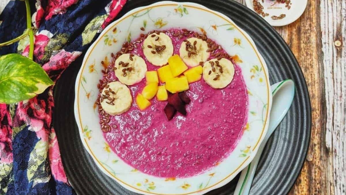 Beetroot Smoothie Bowl