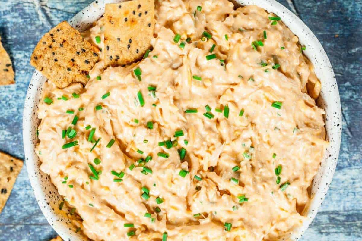 Easy Cheesy Chicken Dip. 