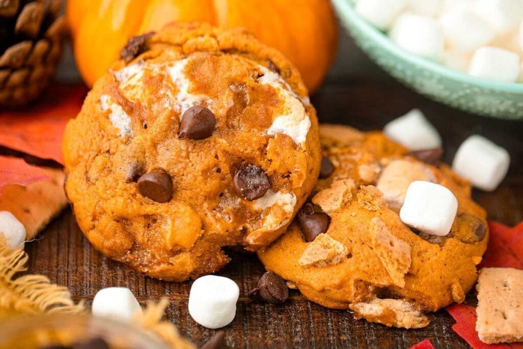 Pumpkin S’mores Cookies.