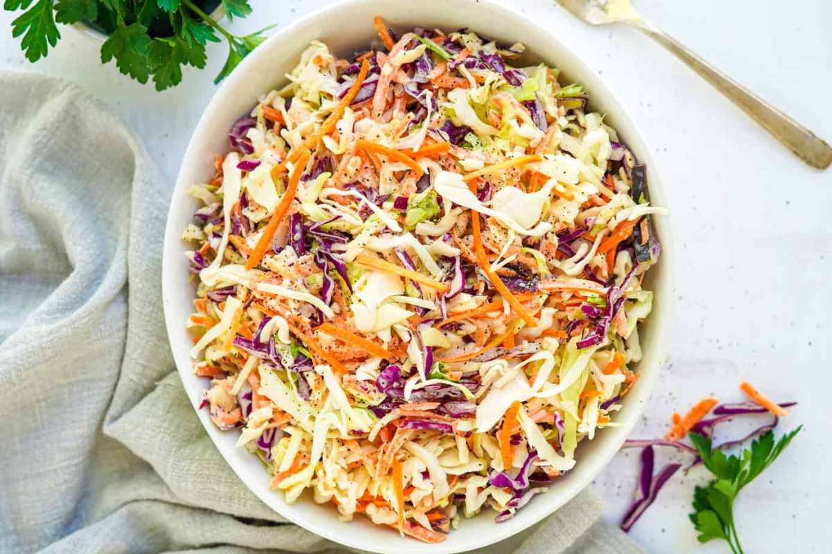 Seriously Tasty Classic Coleslaw (10 Minutes!). 