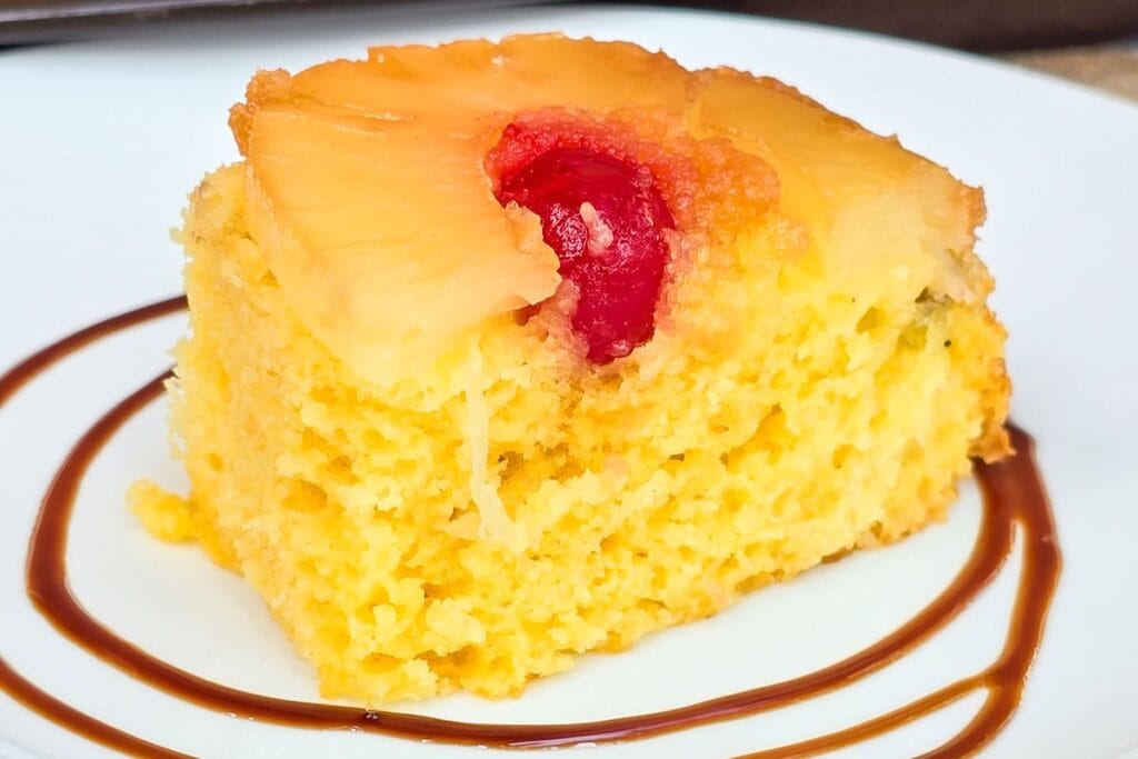 Super Fluffy Pineapple Upside-Down Cake. 