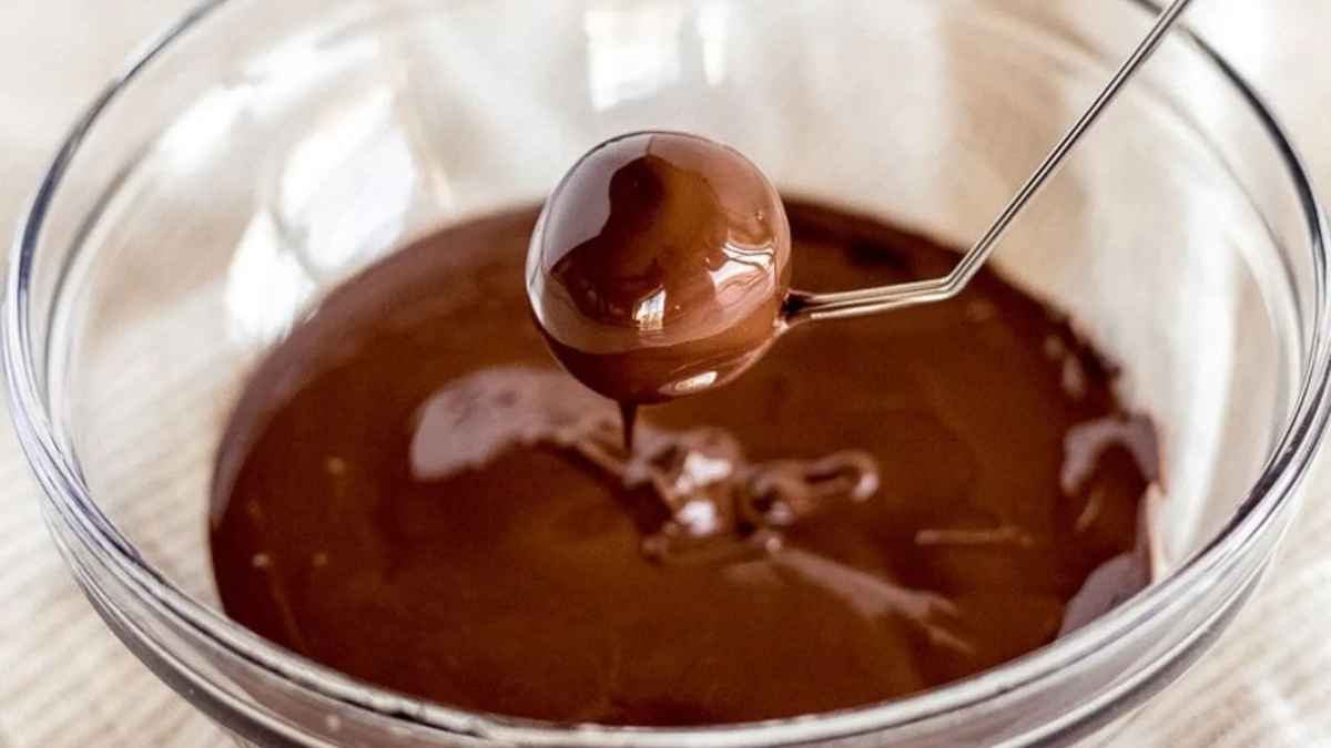 How to Melt Chocolate. 