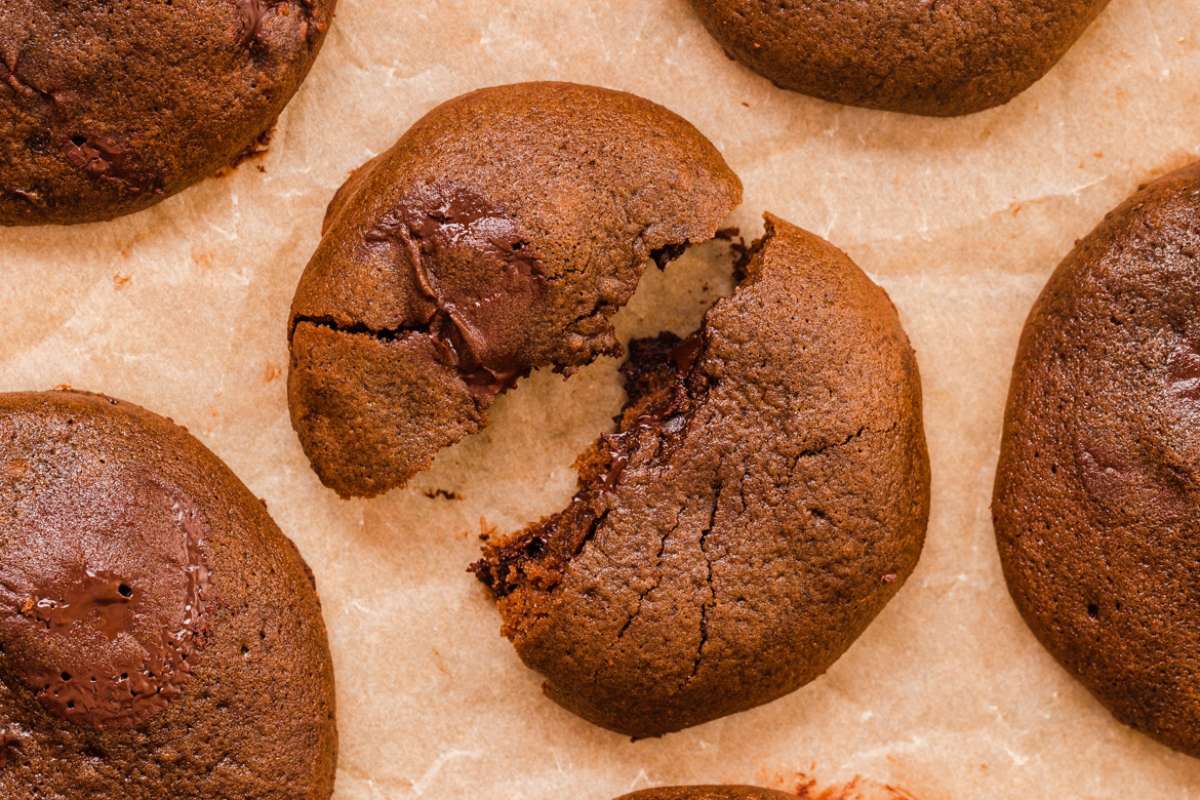 Gluten-Free Vegan Double Chocolate Chunk Brownie Cookies (Allergy-Free). 