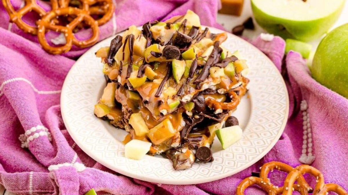Easy Caramel Pretzel Apple Bark.