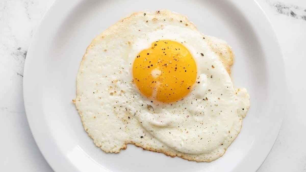 How To Fry An Egg. 