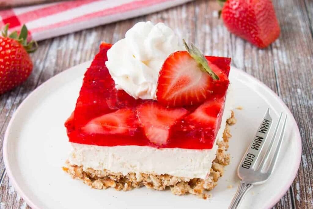 Strawberry Pretzel Salad Recipe. 