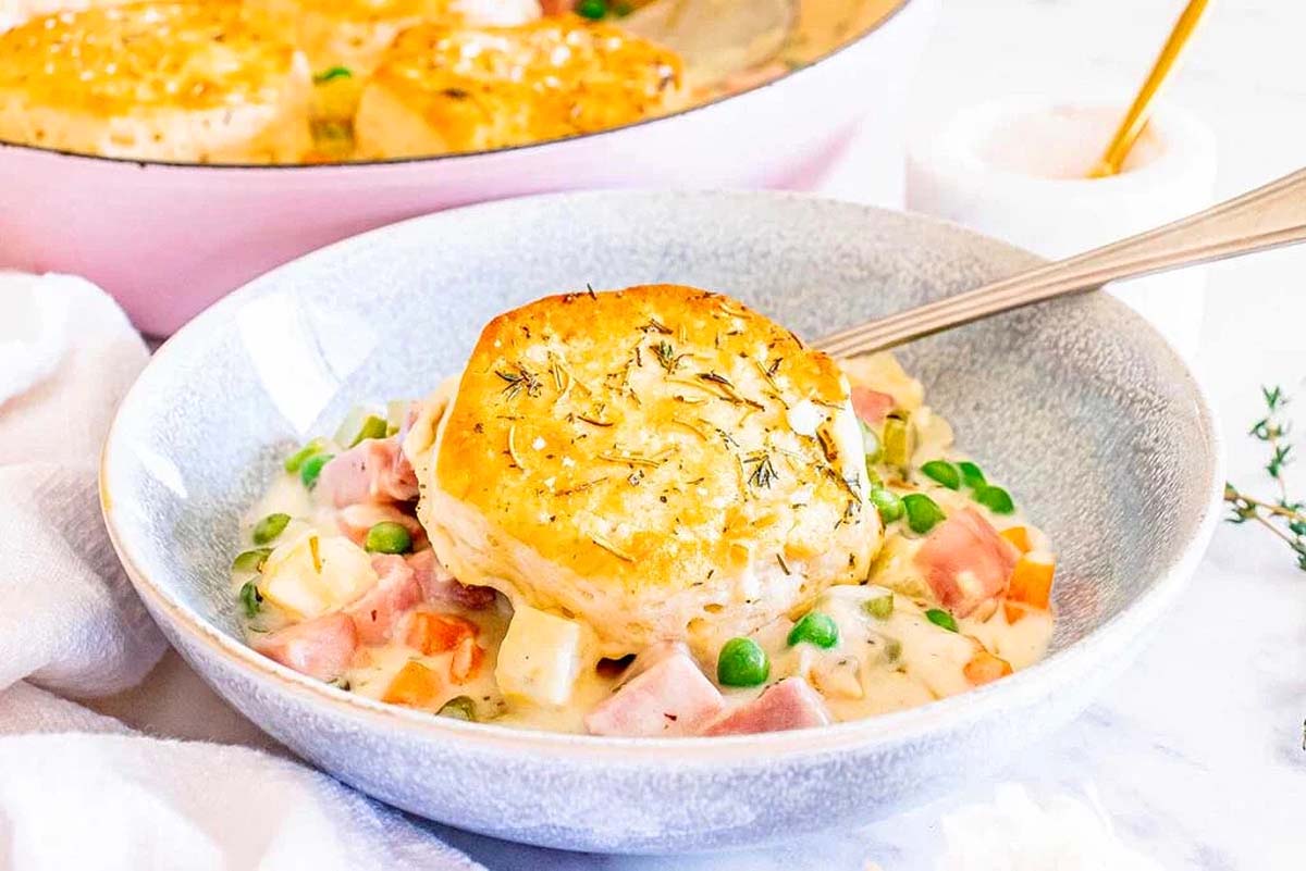 A bowl of ham pot pie.