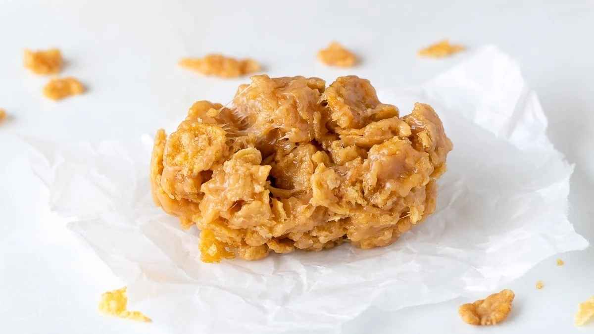 Peanut Butter Cornflake Cookies (Cornflake Candy). 