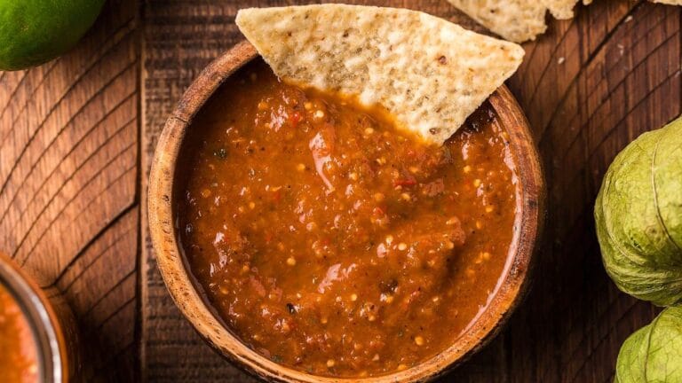 16 salsa recipes that everyone keeps scooping up