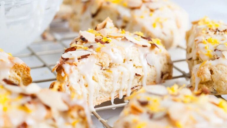 19 lemon sweets that add a little zing to your day