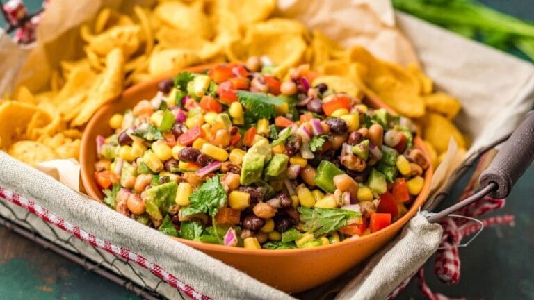 14 dip recipes that everyone ends up crowding around